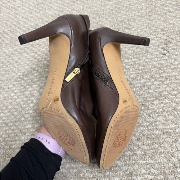 Vince Camuto - Chrissa Booties / Ankle Boots - Brown & Gold size 10 - Picture 7 of 11